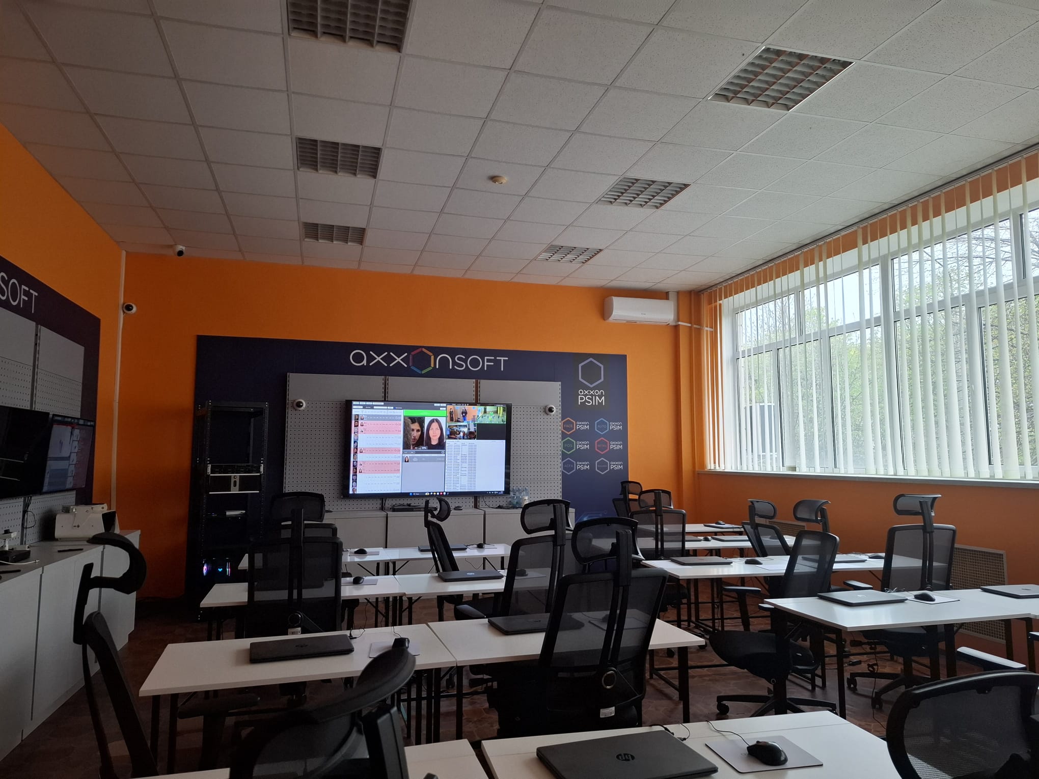 Робочий візит делегації Міжнародної української школи Литви до України: зустріч у НАУ «КAІ»