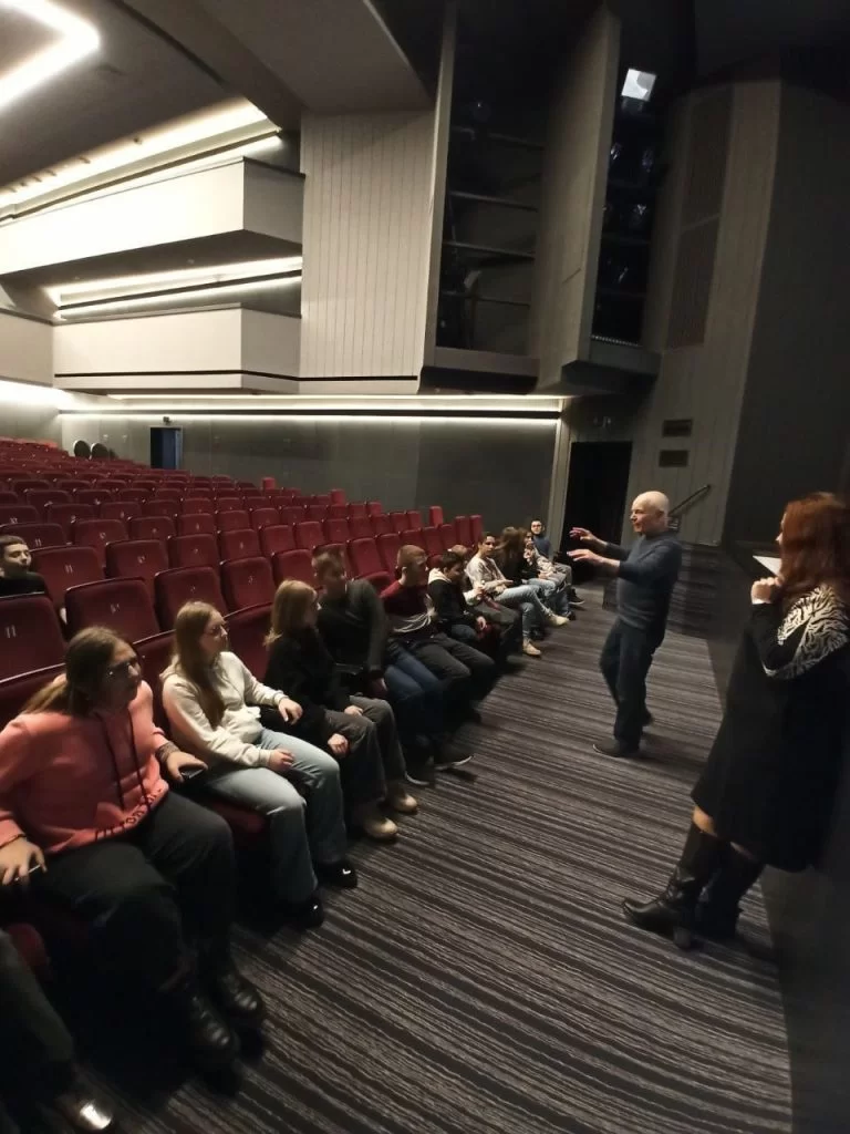 Young talents of IUS Lithuania master the art on the stage of Šiaulių dramos teatras!